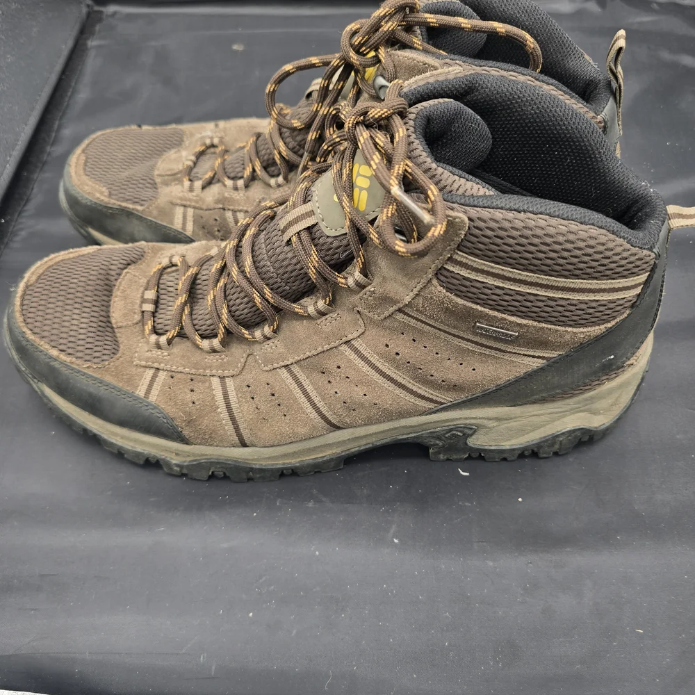 Columbia Brown‎ and Gray Outdoor Boots